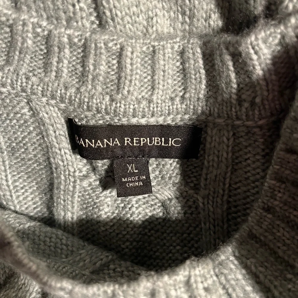 Banana Republic Women’s Soft Cable Knit Sweater